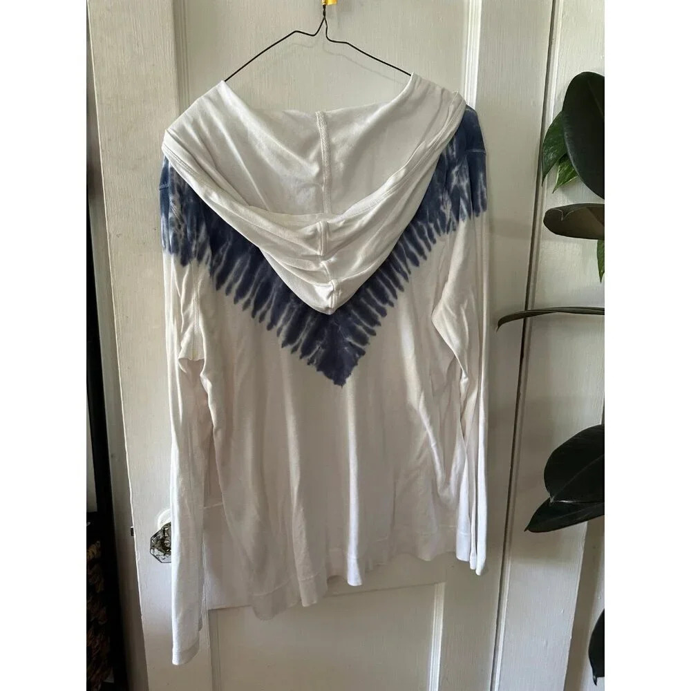 American Living Women’s size x-large tie dye shirt - Picture 5 of 7